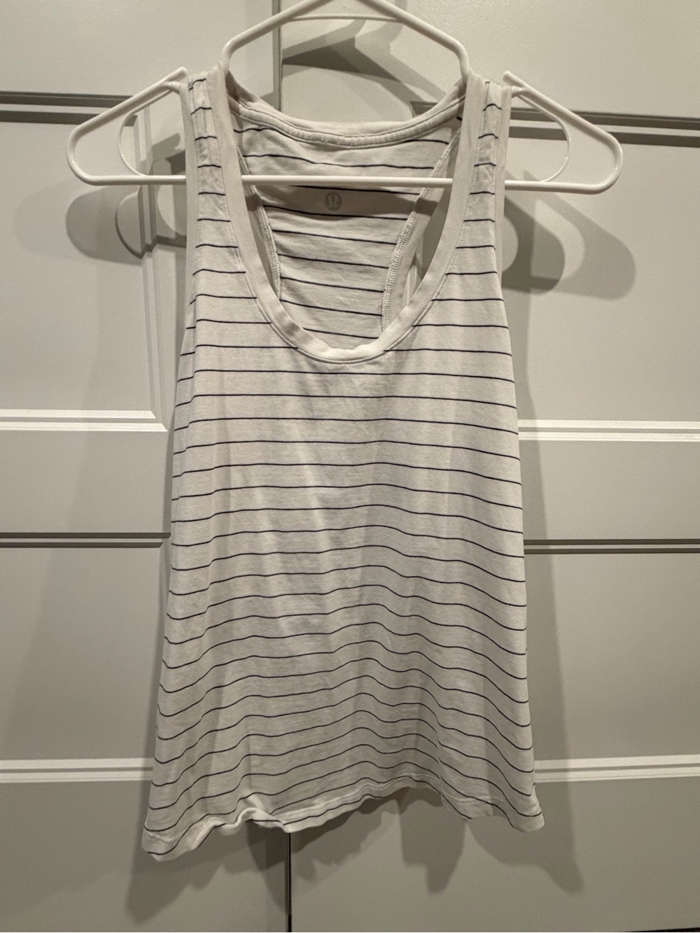 lululemon athletica Women’s Love Tank White with Blue Stripes Size 6